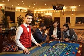 Dashboard pengaturan akun qqpokeronline di ponsel menampilkan opsi keamanan, notifikasi, dan riwayat login